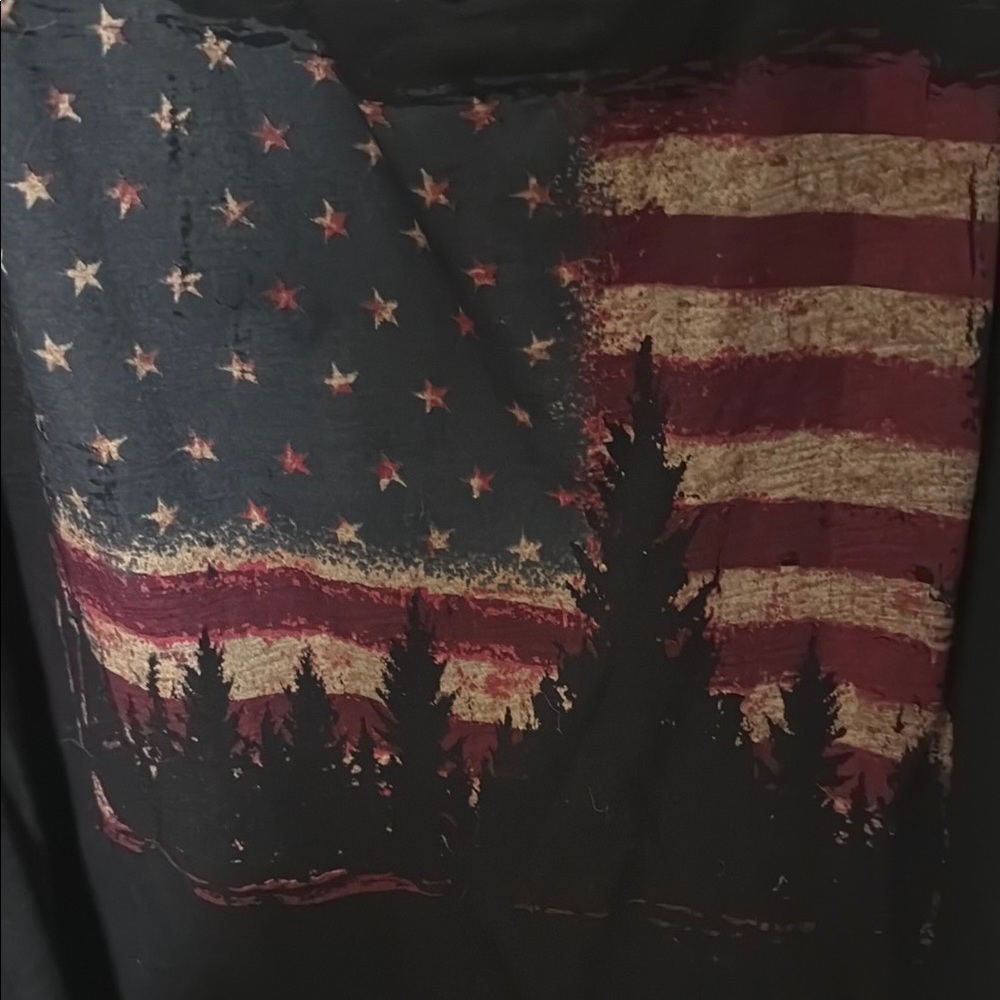 Black T-Shirt with American Flag Design - Picture 3 of 3